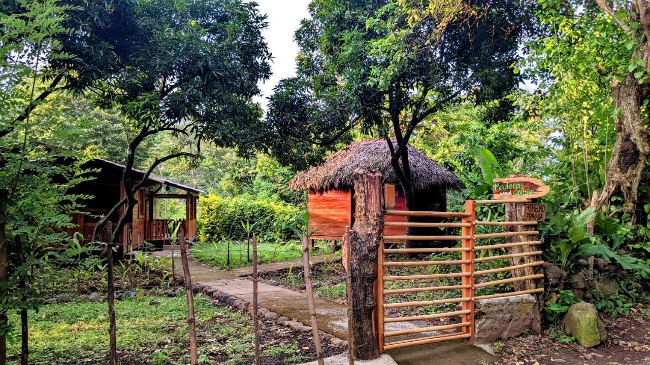 Wood Cabin - Cabana Maderas Hotel Balgue Exterior photo